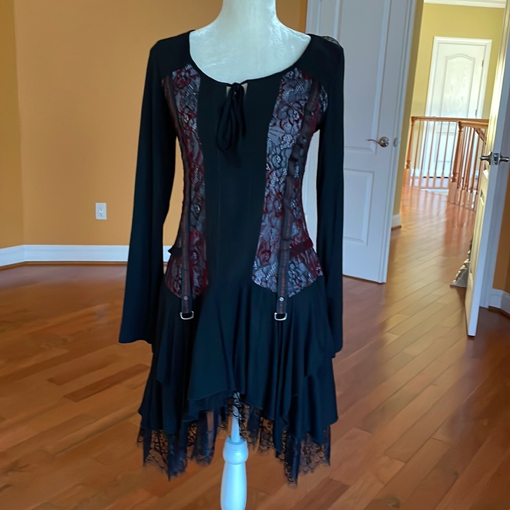 European midi dress Medium (size 2)